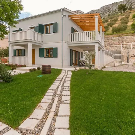 Villa Pokora *